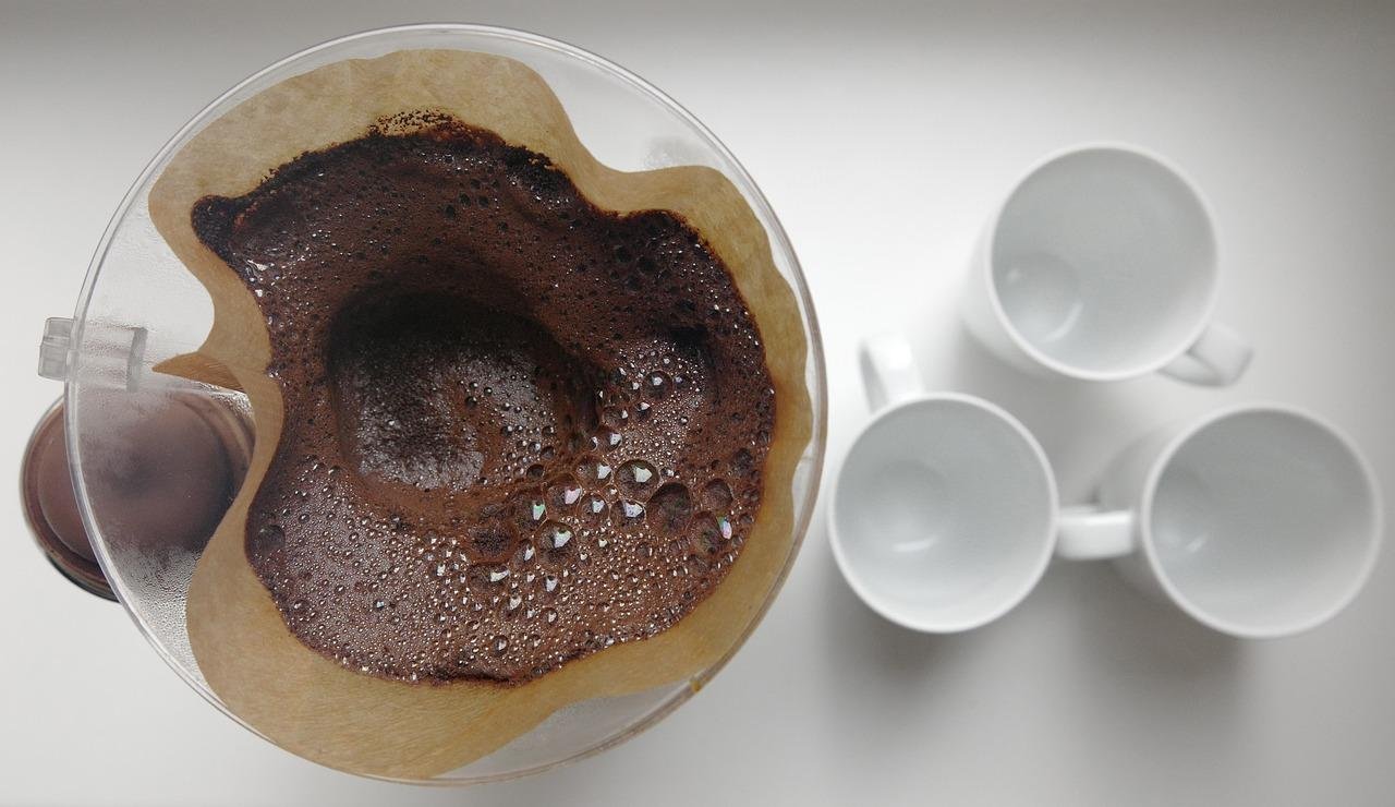 15 ways to use coffee grounds at home