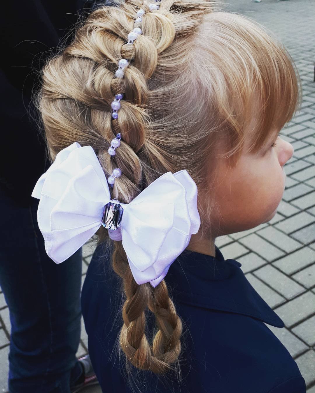 Childrens hairstyles for September 1 for schoolgirls from 1 to