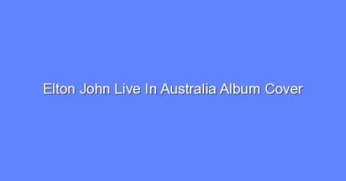 elton john live in australia album cover 9581