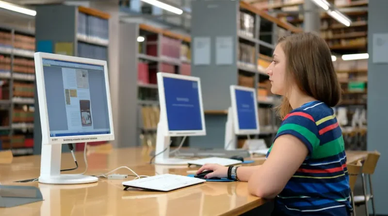 How Technology Keeps Literature Alive in the 21st Century