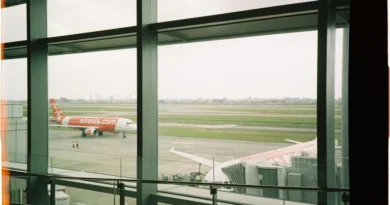 ewr airport to laguardia transfer