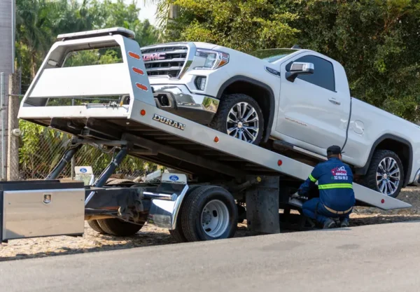 towing service maui flatbed truck